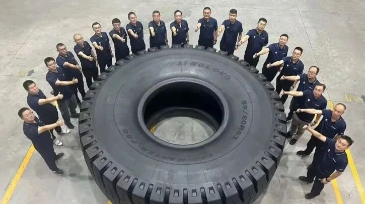 Linglong Tire Launches 4-Metre Giant OTR Tyre